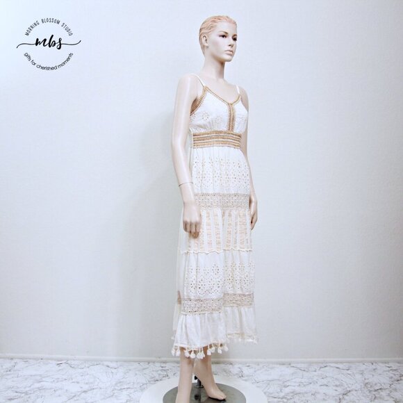 Me 2 Magic Boho Tiered Embroide Spaghetti Straps Lace Eyelets Tassels Midi Dress - Picture 1 of 12